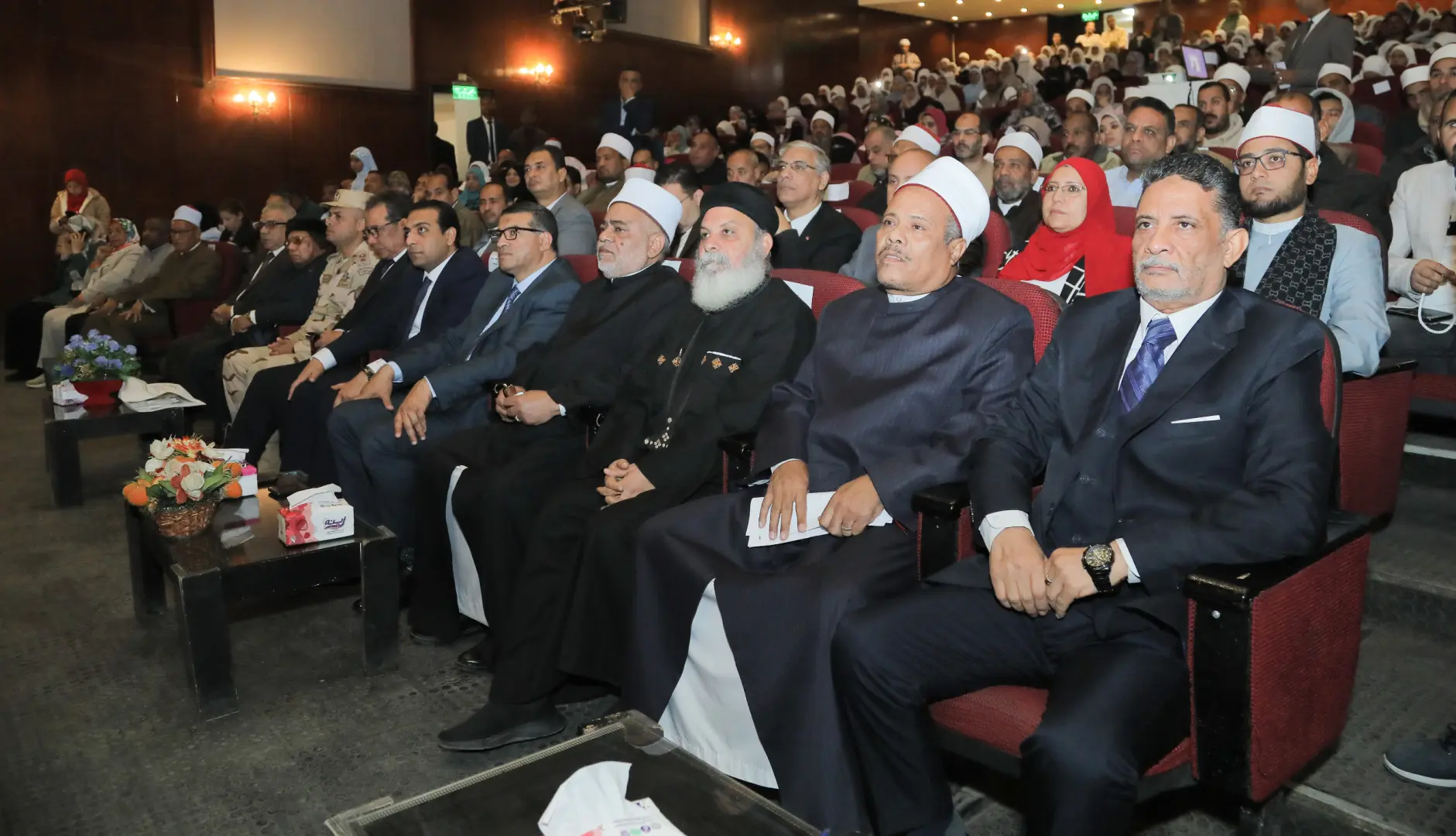 لمرور 1086 عامًا.. محافظ قنا يشهد احتفال الأزهر الشريف بذكرى تأسيسه - 1000425388