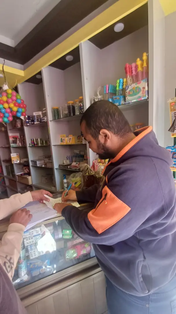 غلق وتشميع 8 محال وتوجيه 50 إنذارًا لمخالفين خلال حملة مكثفة بنجع حمادي - 1000427717