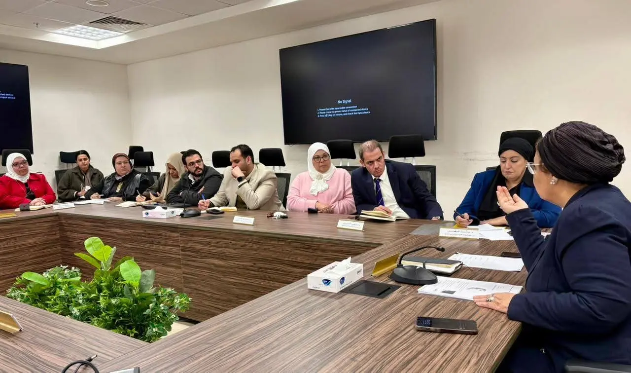 نائب وزير الصحة تعقد اجتماعًا لمتابعة مؤشرات المواليد وتطوير خدمات الرعاية الصحية الأولية - 1000430023