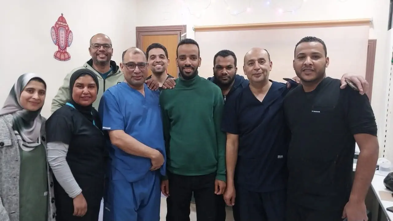 نجاح طبي جديد بمستشفى قفط التخصصي في زراعة منظم ضربات قلب دائم لمريضتين