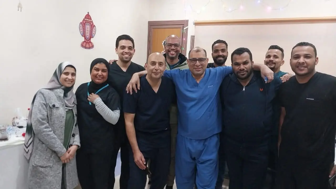 نجاح طبي جديد بمستشفى قفط التخصصي في زراعة منظم ضربات قلب دائم لمريضتين - 1000430612