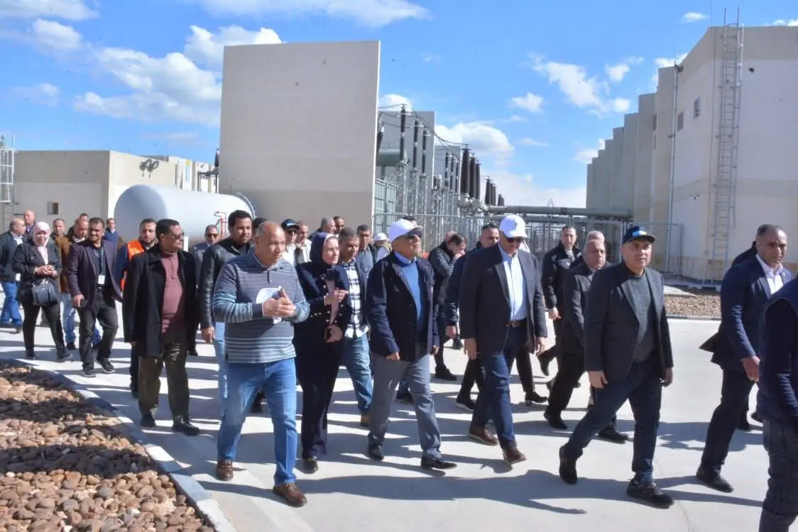 وزير الكهرباء يفتتح محطة محولات برج العرب الترفيهية ويشدد على استقرار التغذية بالمنطقة الشمالية الغربية - 1000432230