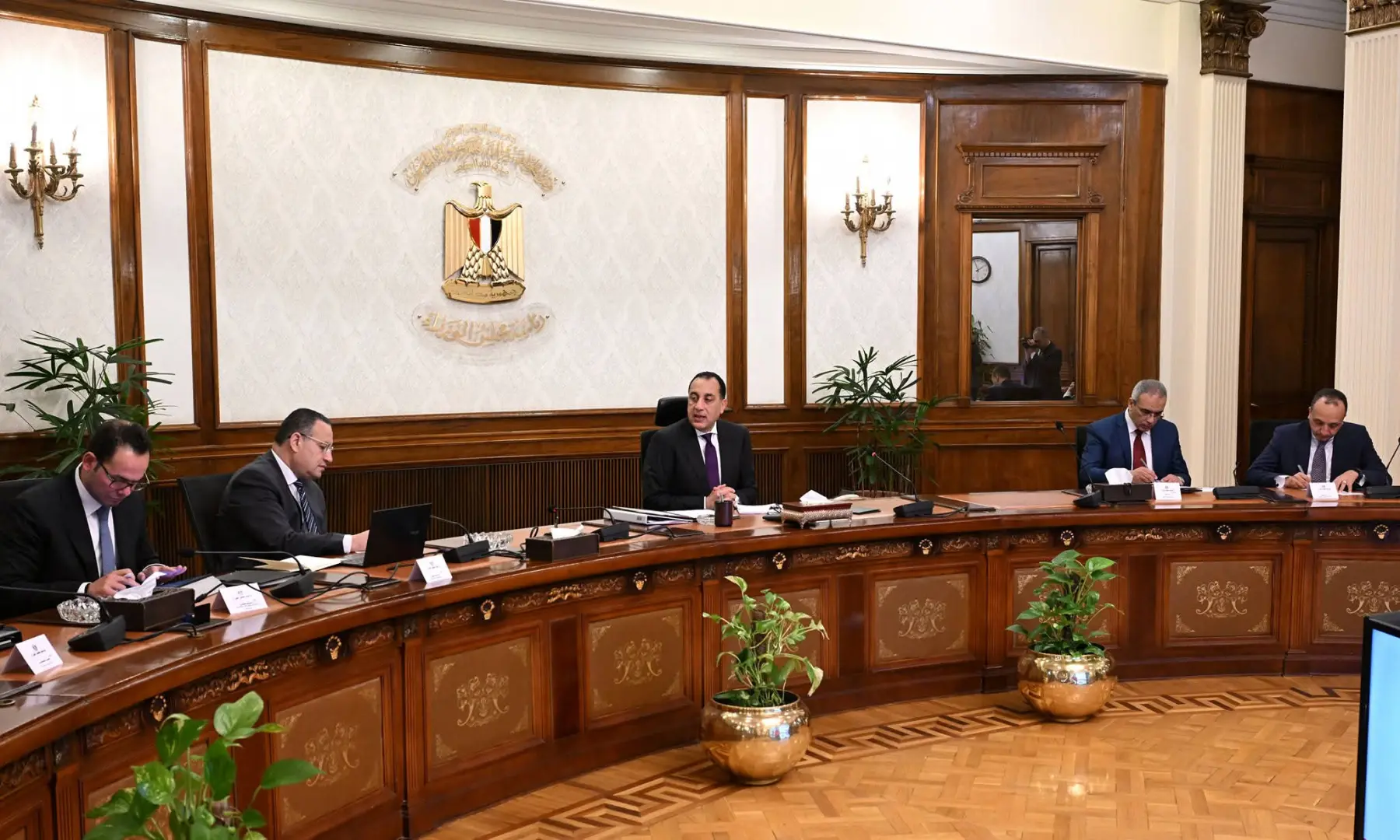 رئيس الوزراء يلتقي وزير التعليم العالي لاستعراض رؤية الوزارة وخطة عملها خلال المرحلة المقبلة - 1000436721