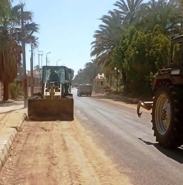 تنفيذًا لتوجيهات محافظ أسوان.. تسكين الباعة الجائلين بالسوق الأسبوعي بالكلح شرق في السويقة المخصصة بإدفو - 1000436879
