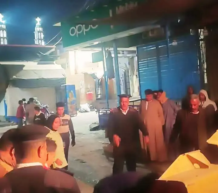 حملة مكبرة لرفع الإشغالات والباعة الجائلين بشوارع وأسواق كوم أمبو