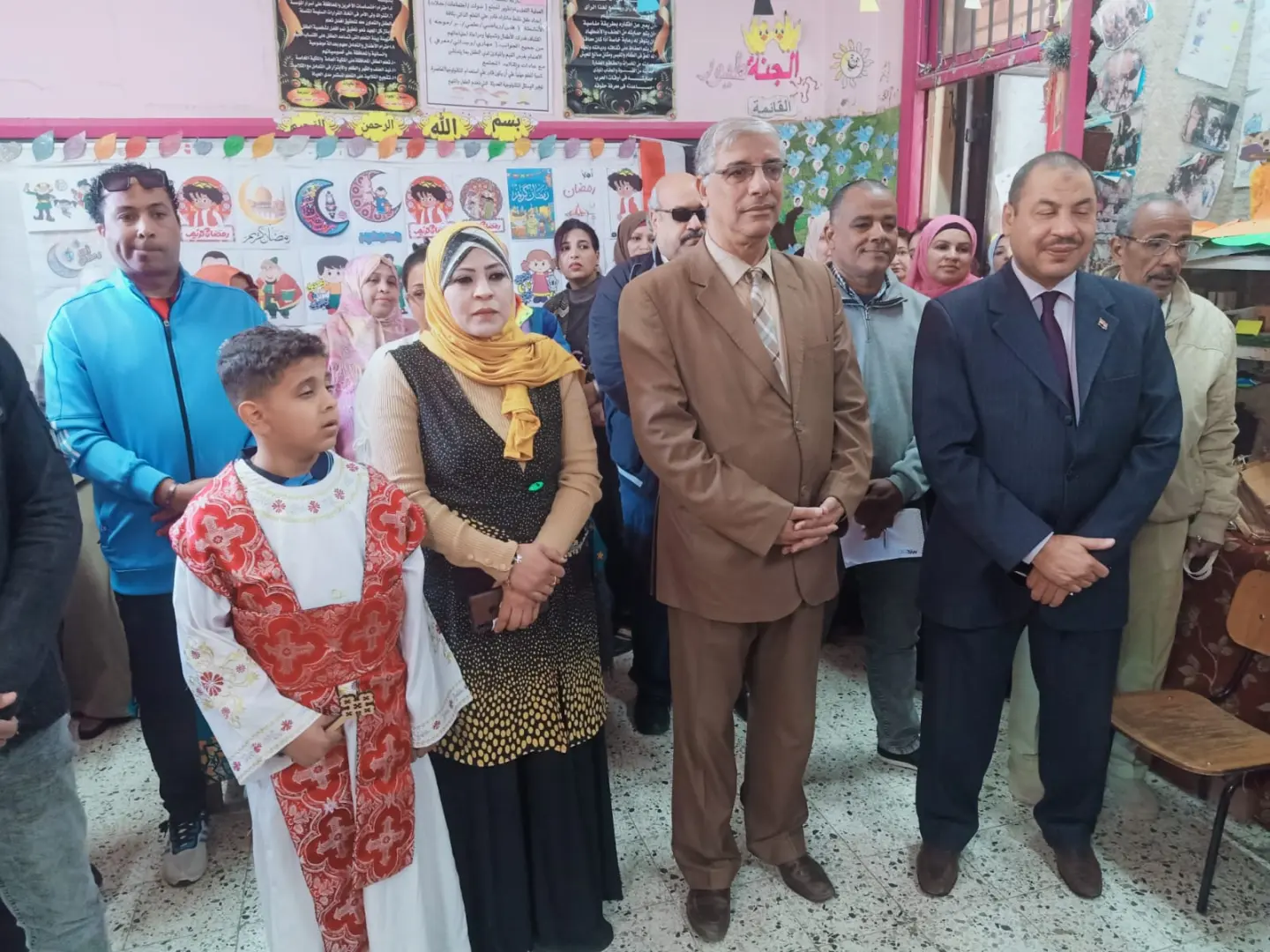طلاب STEM بقنا يهنئون وكيل وزارة التعليم بشهر رمضان وتوليه مهام منصبه - 1000438978
