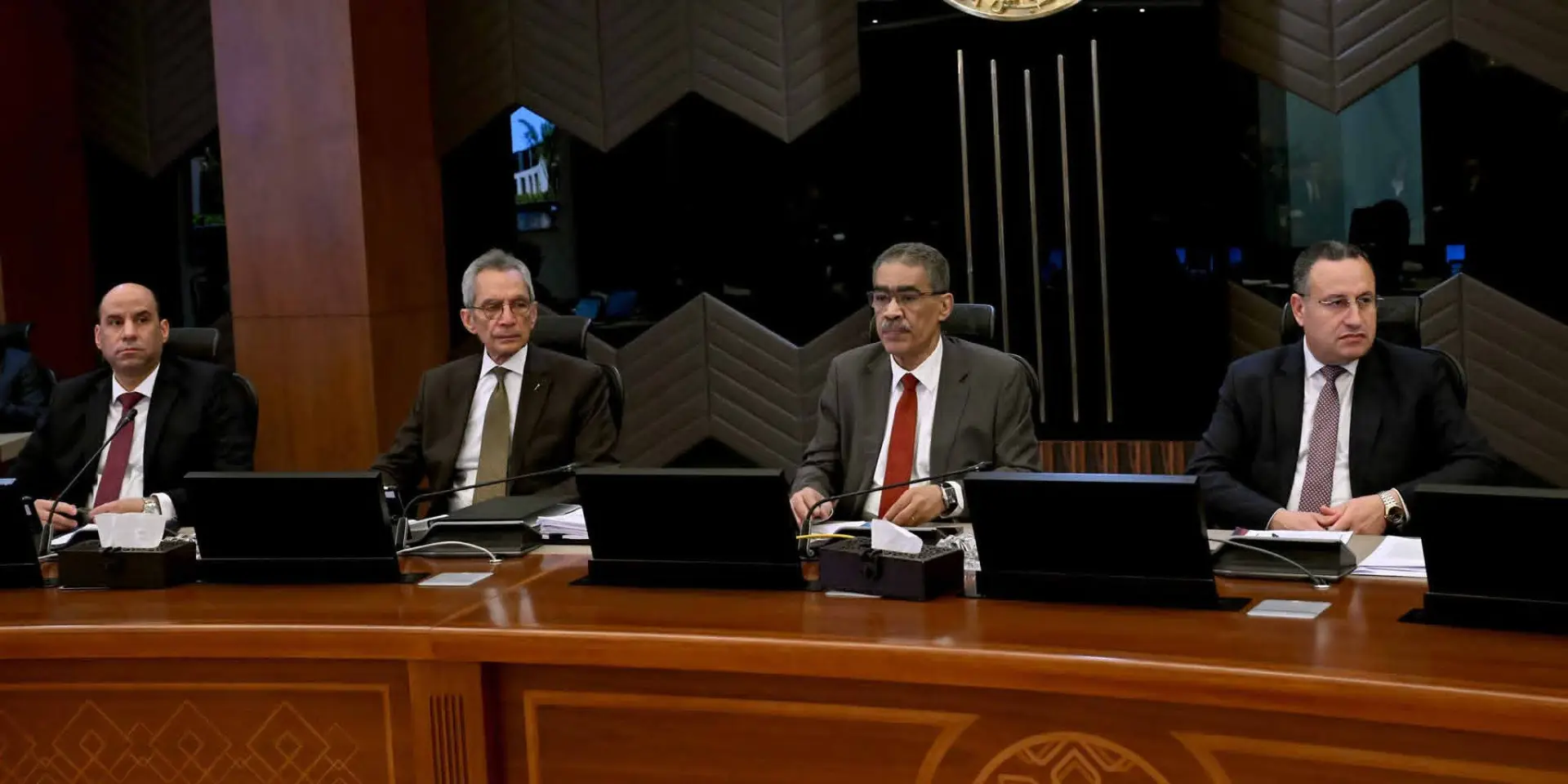 مدبولي: تكليفات للوزراء بمتابعة الأسواق ميدانياً للتأكد من توافر مختلف السلع بالأسعار المناسبة - 1000441961