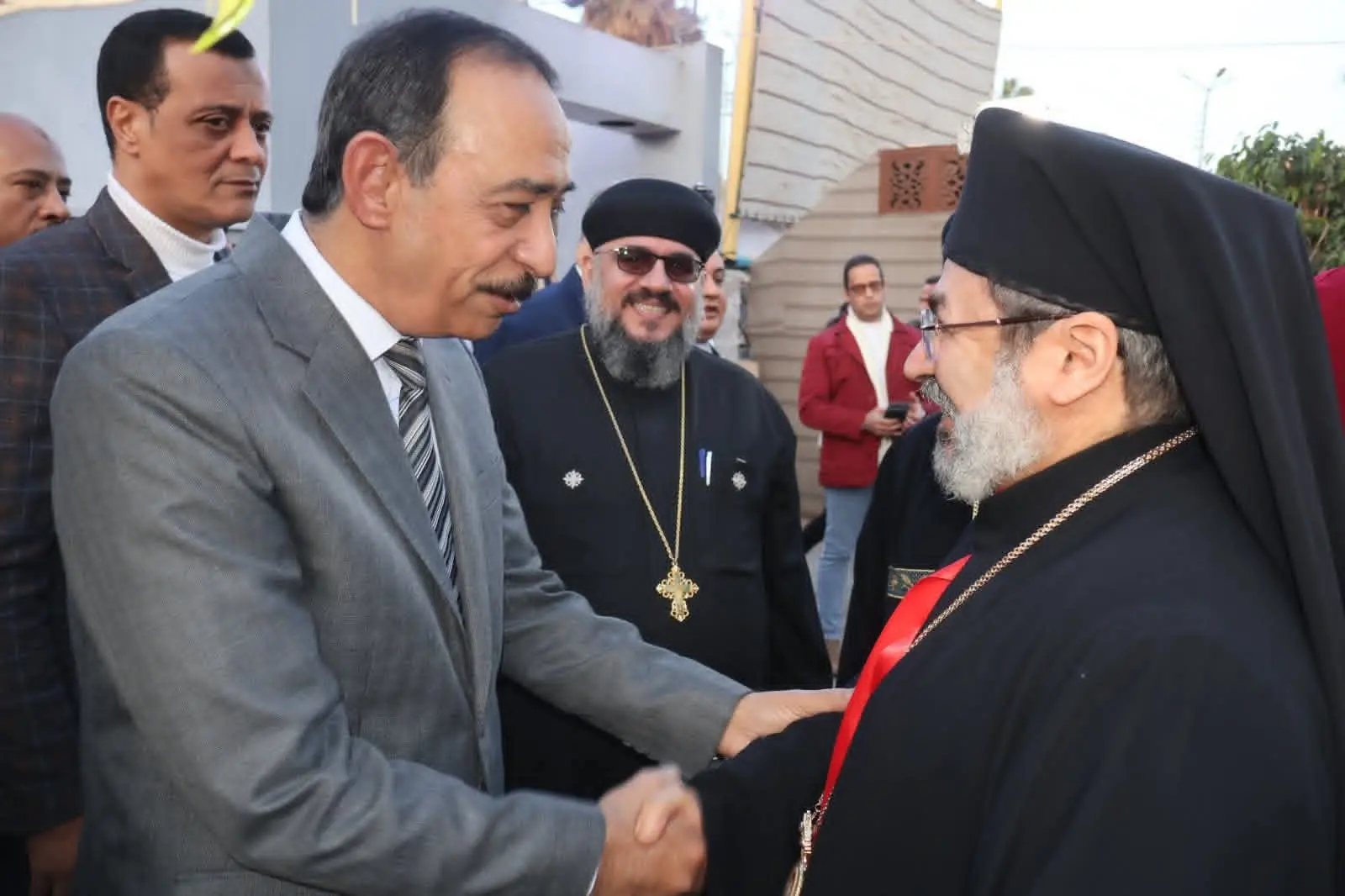محافظ سوهاج يشارك في حفل الإفطار الجماعي لذوي الهمم - 1000442513