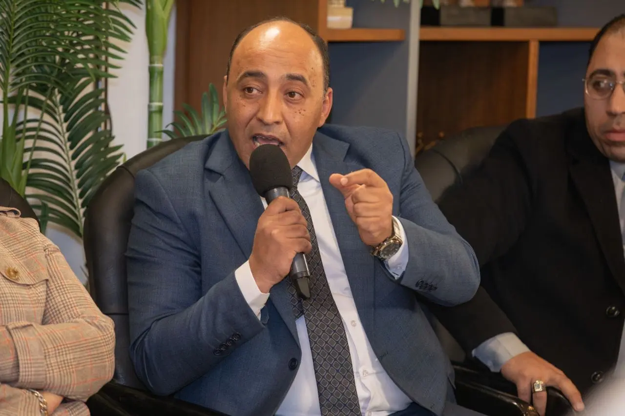 بحضور وزراء سابقين وأحزاب سياسية.. حزب الشعب الجمهوري ينظم صالونًا سياسيًا بعنوان “قانون الإدارة المحلية ودور الأحزاب في - 1000443982