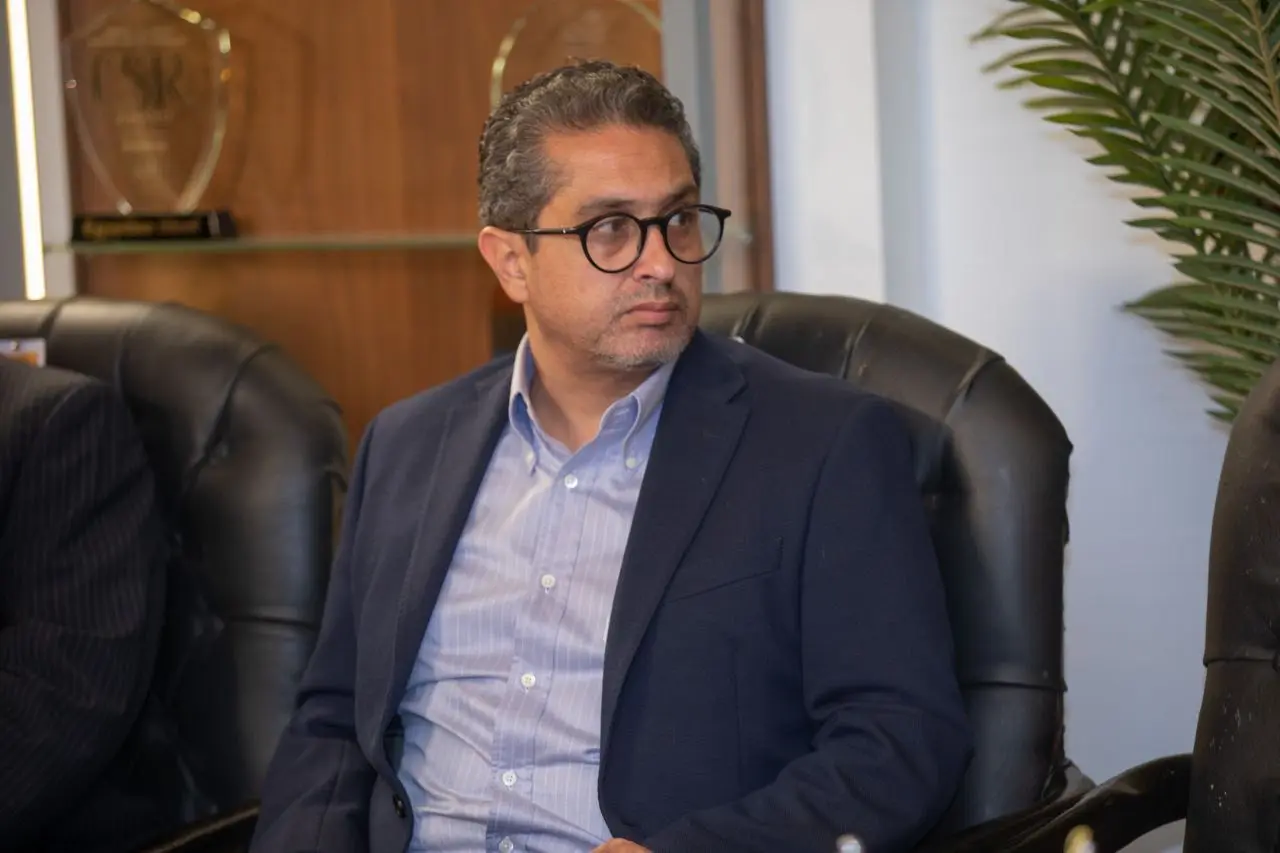 بحضور وزراء سابقين وأحزاب سياسية.. حزب الشعب الجمهوري ينظم صالونًا سياسيًا بعنوان “قانون الإدارة المحلية ودور الأحزاب في - 1000444015