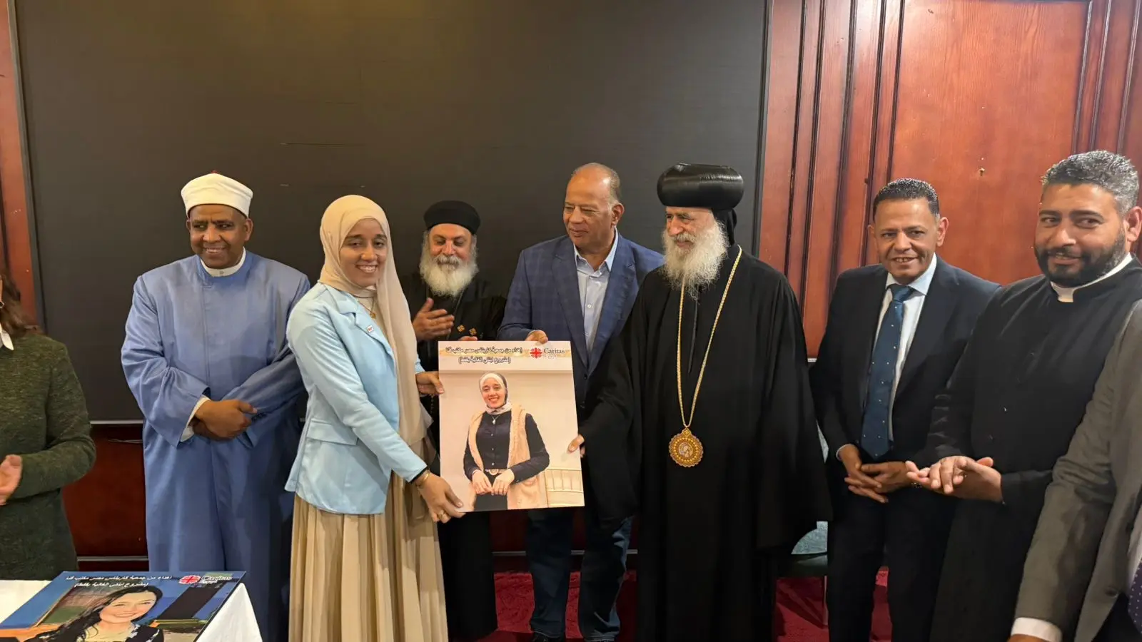 سكرتير عام مساعد قنا يشهد ختام مشروع «ابنتي الغالية» وتخريج الدفعة الـ15 في أجواء من التعايش والوحدة الوطنية - 1000444938
