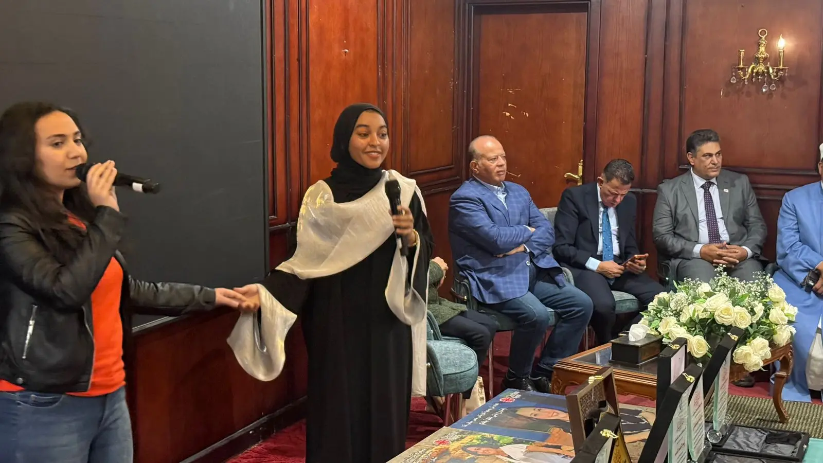سكرتير عام مساعد قنا يشهد ختام مشروع «ابنتي الغالية» وتخريج الدفعة الـ15 في أجواء من التعايش والوحدة الوطنية - 1000444947