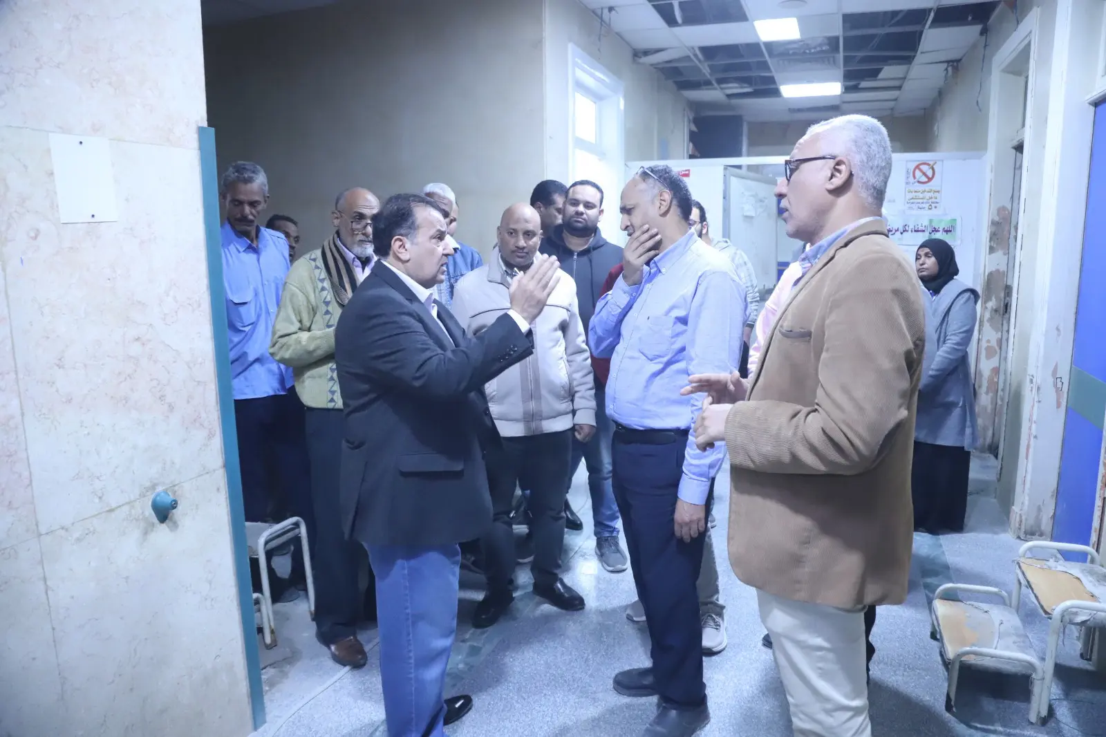 رئيس جامعة قنا يتفقد أعمال تطوير وحدة الغسيل الكلوي بمستشفى الحرم الجامعي