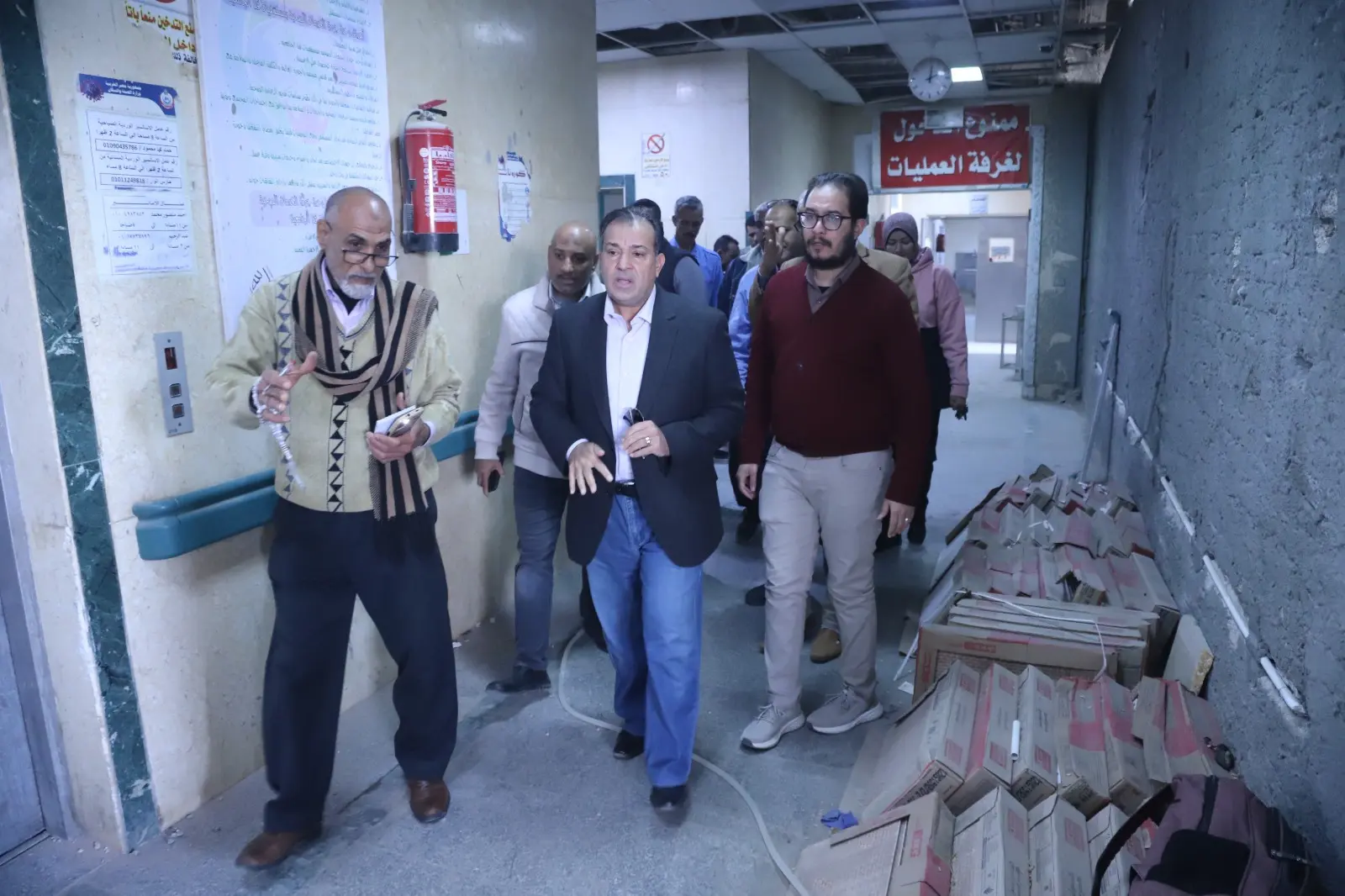 رئيس جامعة قنا يتفقد أعمال تطوير وحدة الغسيل الكلوي بمستشفى الحرم الجامعي - 1000445374