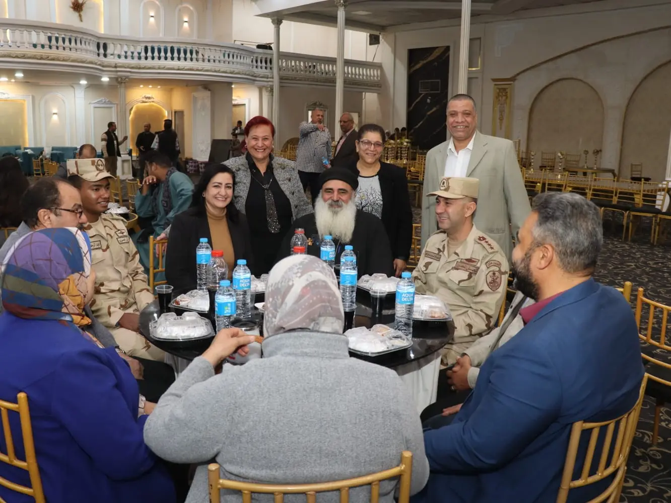 للعام السادس على التوالي.. «أنا مصري» بقنا تجمع ذوي الإعاقة وأسرهم على مائدة إفطار رمضاني - 1000445435