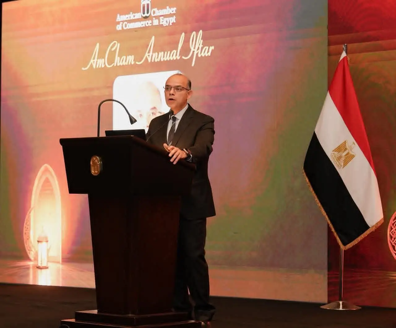 وزير الاستثمار:  تحول في صافي الأصول الأجنبية من عجز بـ 27.2 مليار دولار إلى فائض يتجاوز 25.5 مليار دولار - 1000447146