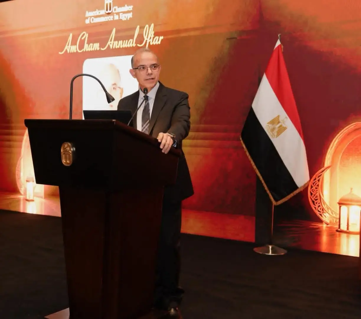 وزير الاستثمار:  تحول في صافي الأصول الأجنبية من عجز بـ 27.2 مليار دولار إلى فائض يتجاوز 25.5 مليار دولار - 1000447147