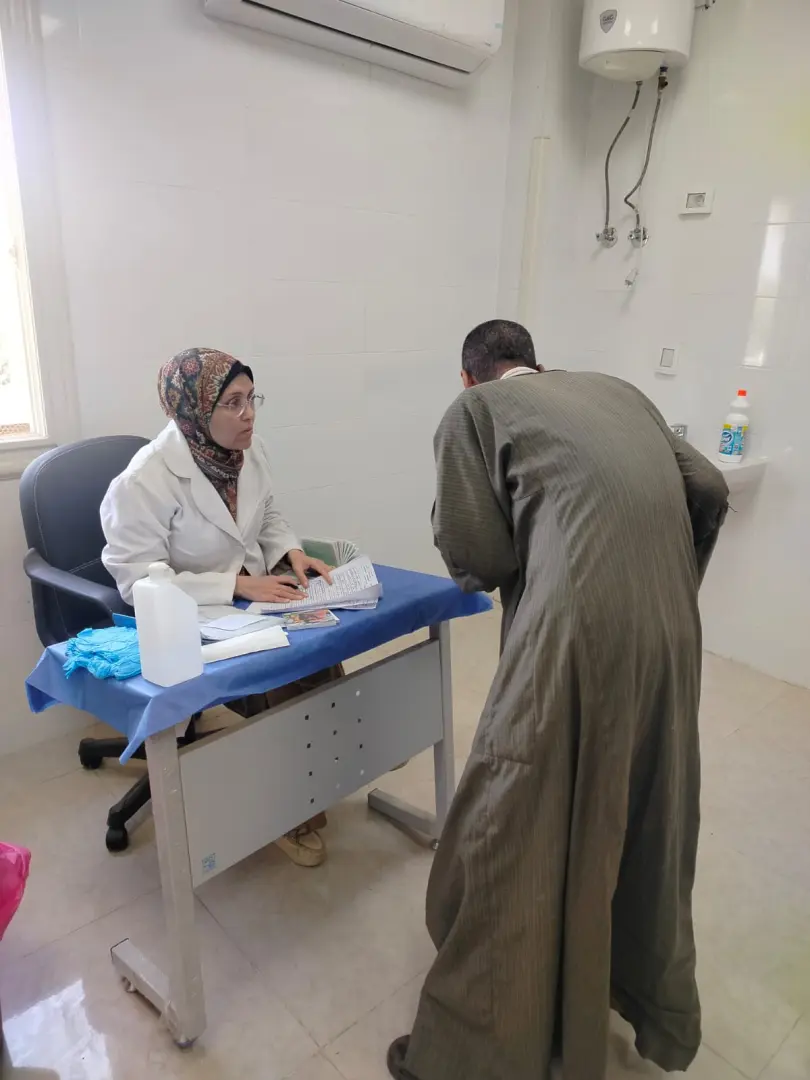 الكشف على 564 مواطنًا ضمن قافلة طبية مجانية بقرية "أبو دياب غرب" بدشنا - 1000448333