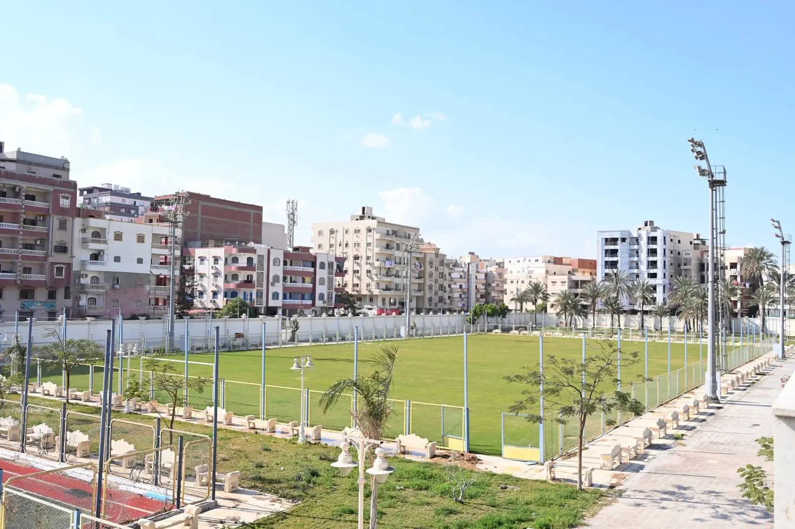 وزير الشباب والرياضة يلتقي مجلس إدارة النادي الإسماعيلي والجهاز الفني للفريق الأول - 1000448899