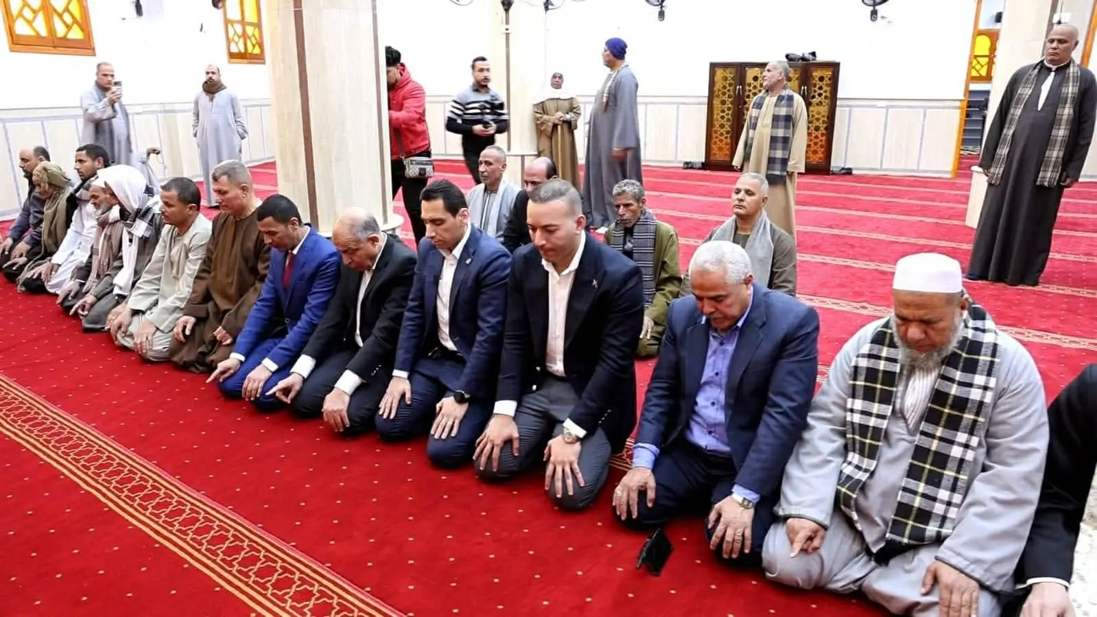 وزير الأوقاف ومحافظ المنيا يفتتحان مسجد الشيخ محمد دوداي بقرية طنبدي بمغاغة - 1000449253