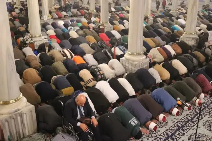 نجوم «دولة التلاوة» يواصلون إحياء الليلة الثامنة عشرة من رمضان بتلاوات ندية في المساجد الكبرى - 1000449423