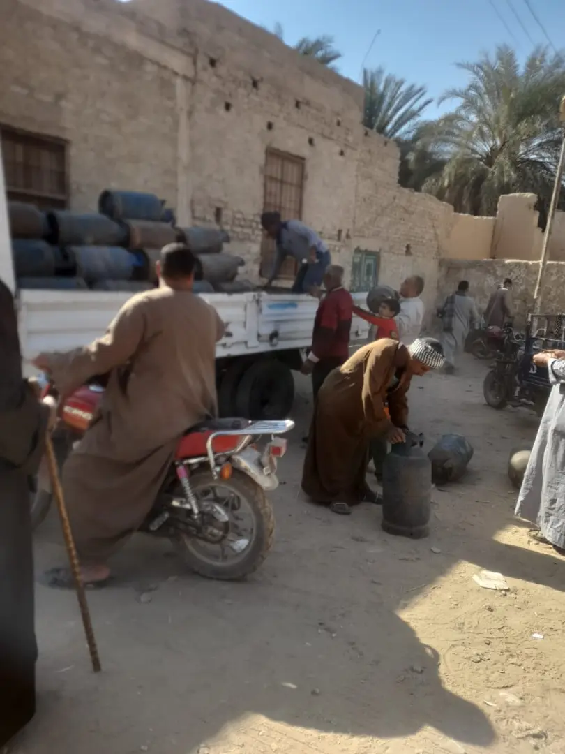 تموين قنا: ضخ 30 ألف أسطوانة بوتاجاز.. ويؤكد على توافر كميات كافية بالمستودعات - 1000451419