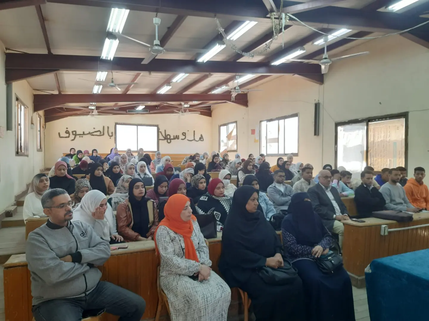 مجمع إعلام قنا يناقش تعزيز وعي الشباب بأهمية الأمن القومي - 1000451488