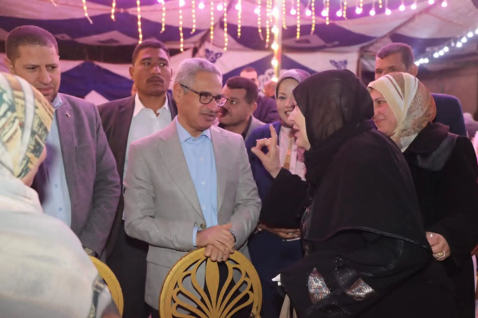 محافظ بني سويف يشارك في حفل الإفطار الجماعي للأطفال الأيتام والمسنين من نزلاء دور الرعاية بالمؤسسات الاجتماعية - 1000451899