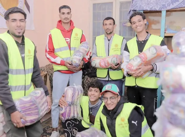 الشعب الجمهوري يوزع 1000 كرتونة رمضانية بقوص ضمن مبادرة «مع الناس» - 1000452084