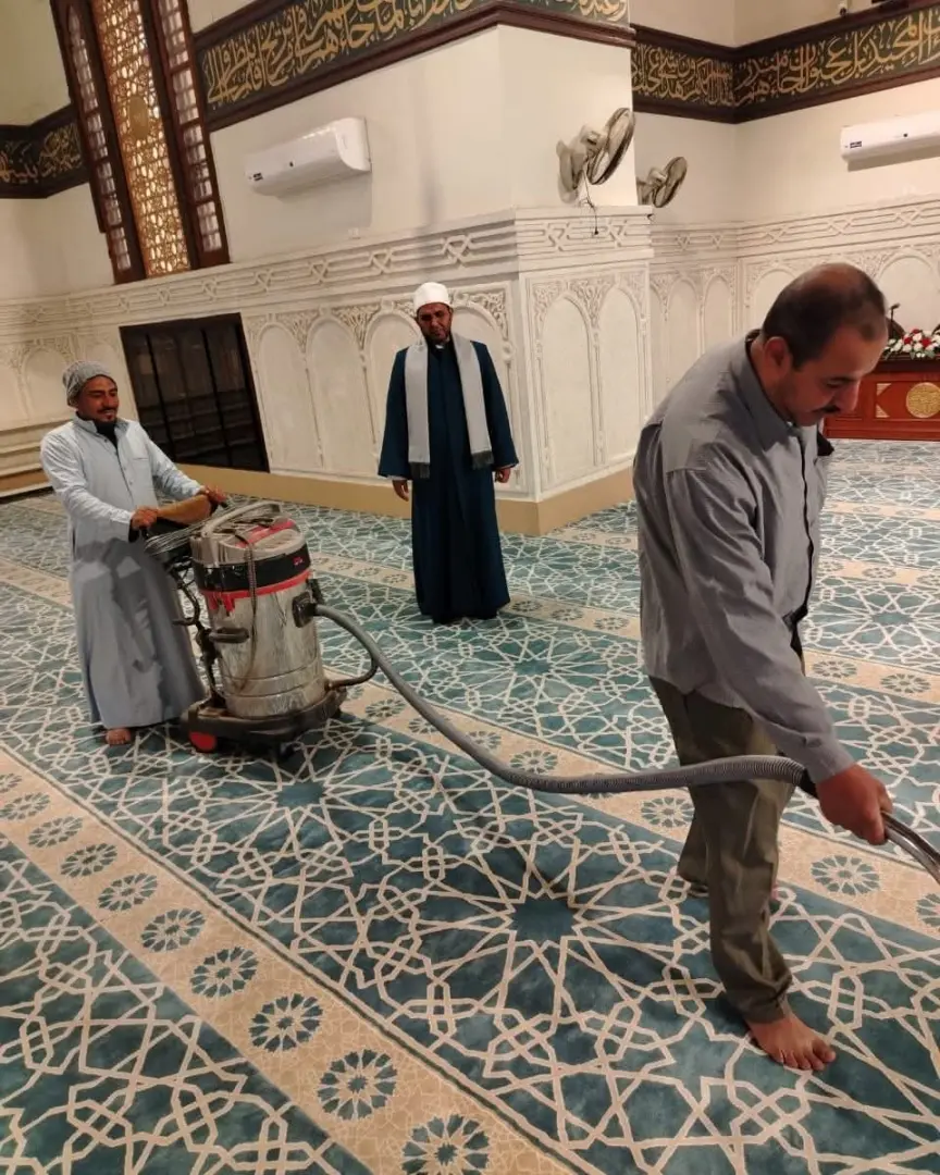 وزارة الأوقاف: تجديد حملة النظافة الشاملة بالمساجد لاستقبال المعتكفين - 1000452133