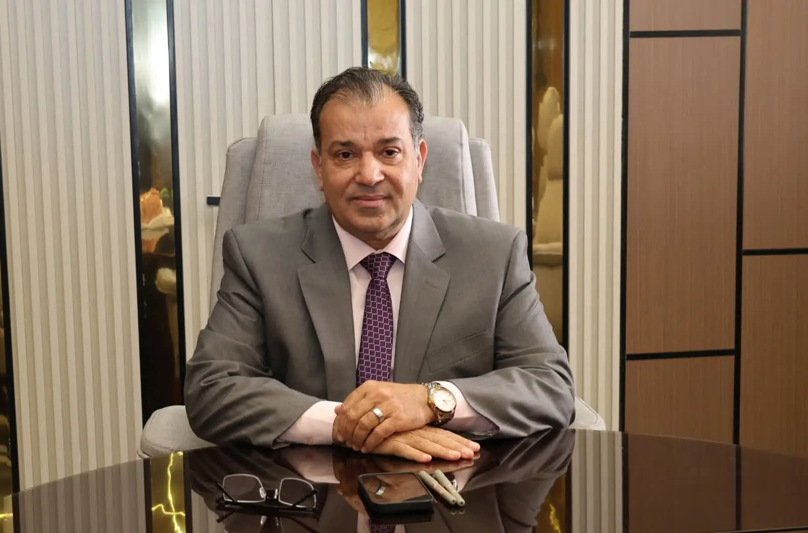 رئيس جامعة قنا يعقد اجتماعا لمتابعة تنفيذ الخطة الاستراتيجية وتسريع وتيرة المشروعات
