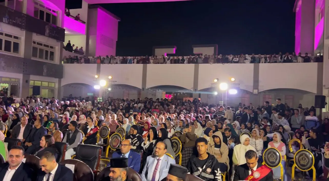 جامعتي الأقصر الحكومية  والأهلية وأسرة طلاب من أجل مصر ينظمون أكبر إفطار رمضاني بالمحافظة - 1000460324