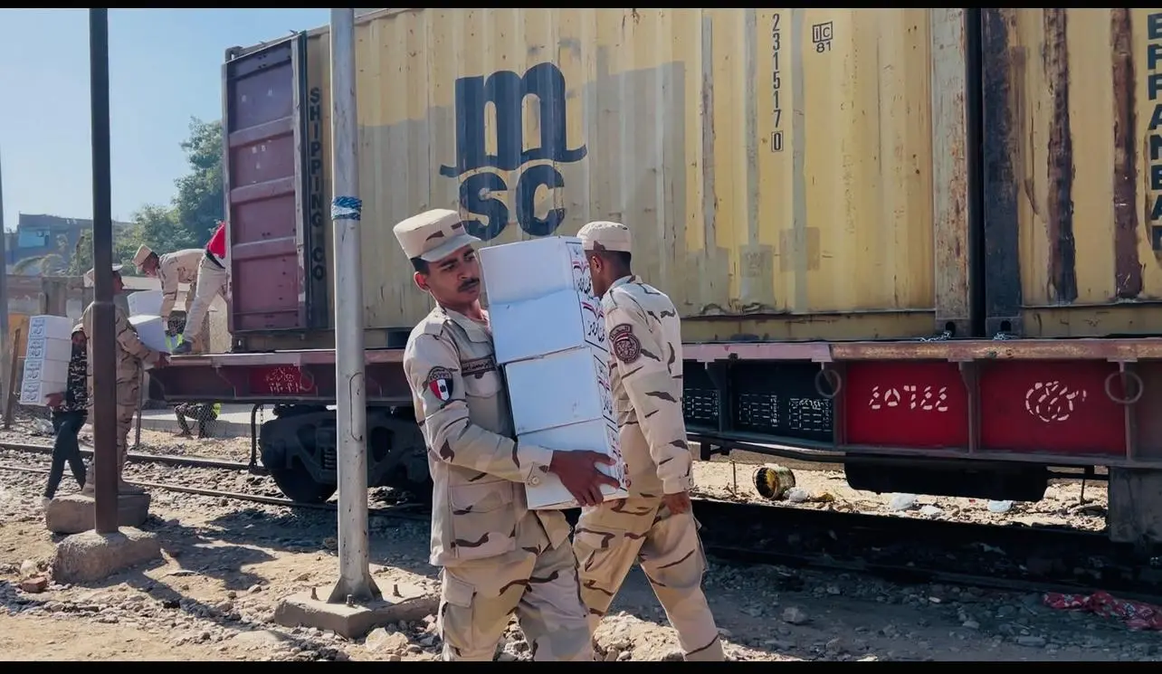 42 ألف كرتونة سلع غذائية مدعومة من القوات المسلحة لتوزيعها على المستحقين في قنا - 1000460635