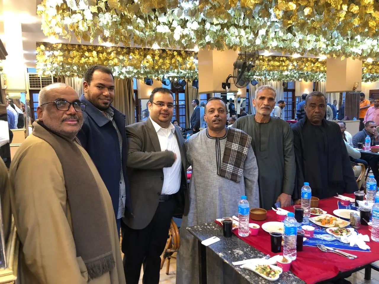 حفل إفطار جماعي وتكريم المتميزين بقطاعات مصر العليا لتوزيع الكهرباء - 1000465864