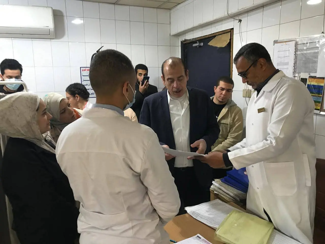 نائب وزير الصحة يحيل مديرة الأمومة والطفولة بمنطقة المعادي الطبية للتحقيق - 1000468343