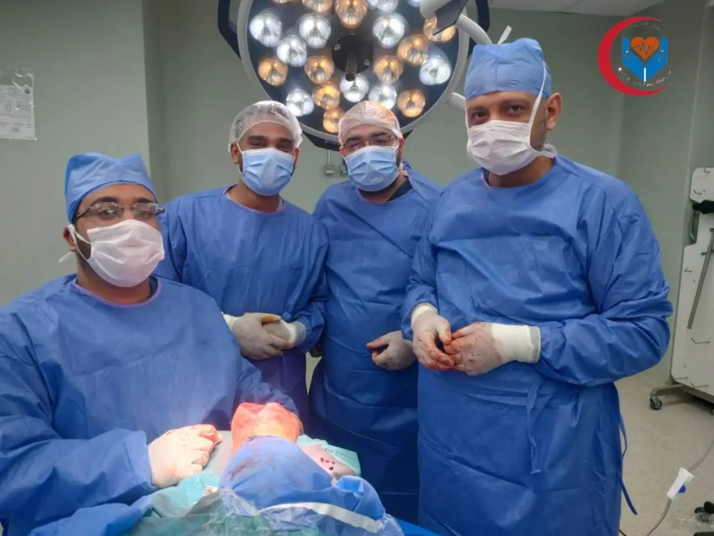لأول مرة في قنا.. نجاح تثبيت كسر بالمرفق دون شرائح أو مسامير بمستشفى قفط التخصصي