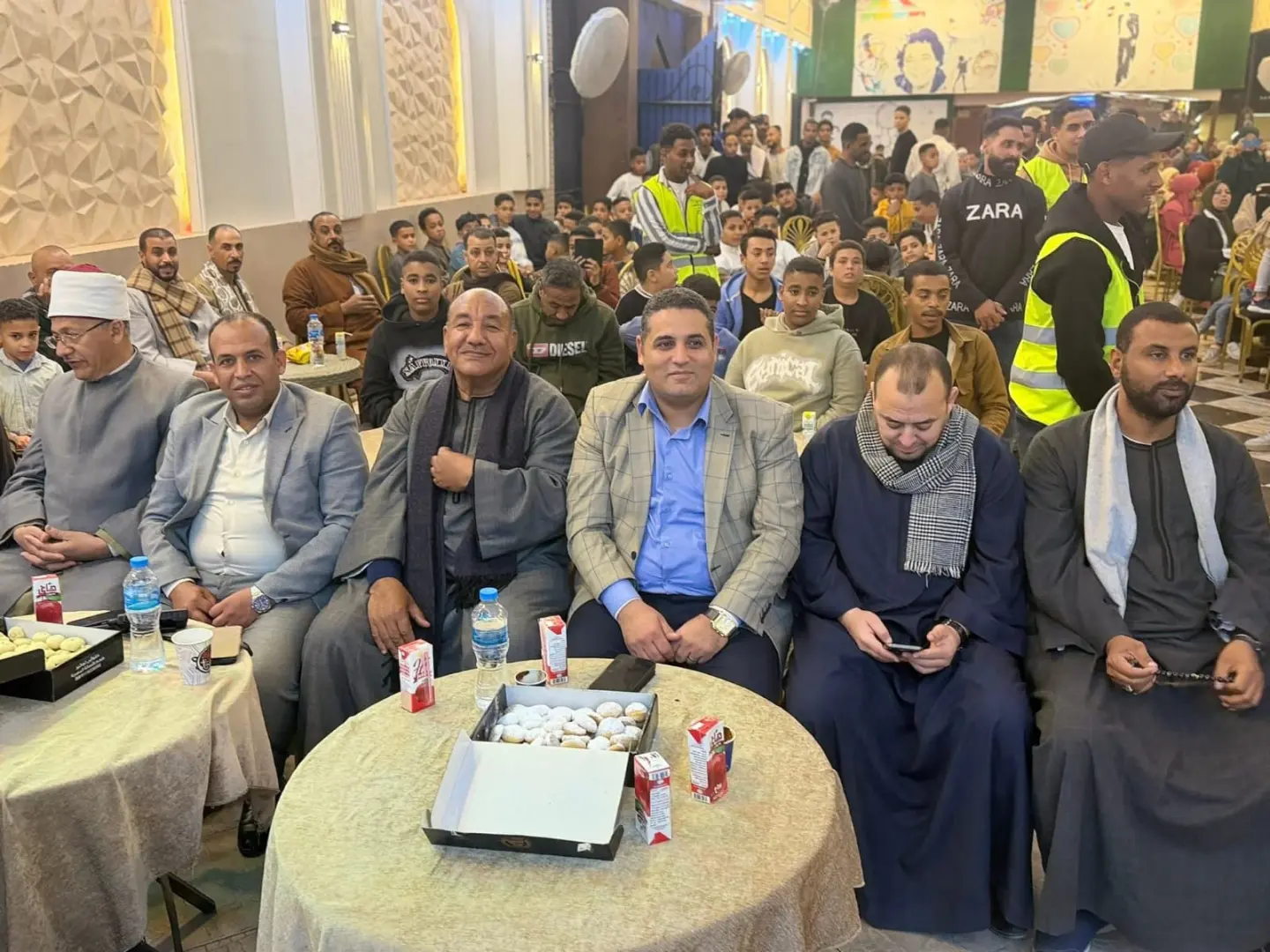 "الشعب الجمهوري" يكرم 100 من حفظة القرآن الكريم في احتفالية رمضانية بنجع حمادي - 1000478741