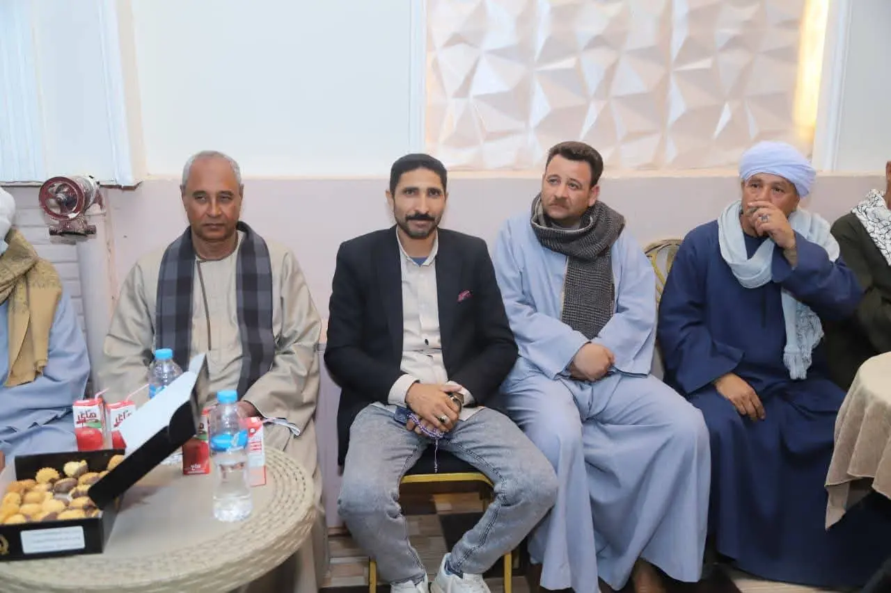 "الشعب الجمهوري" يكرم 100 من حفظة القرآن الكريم في احتفالية رمضانية بنجع حمادي - 1000478750