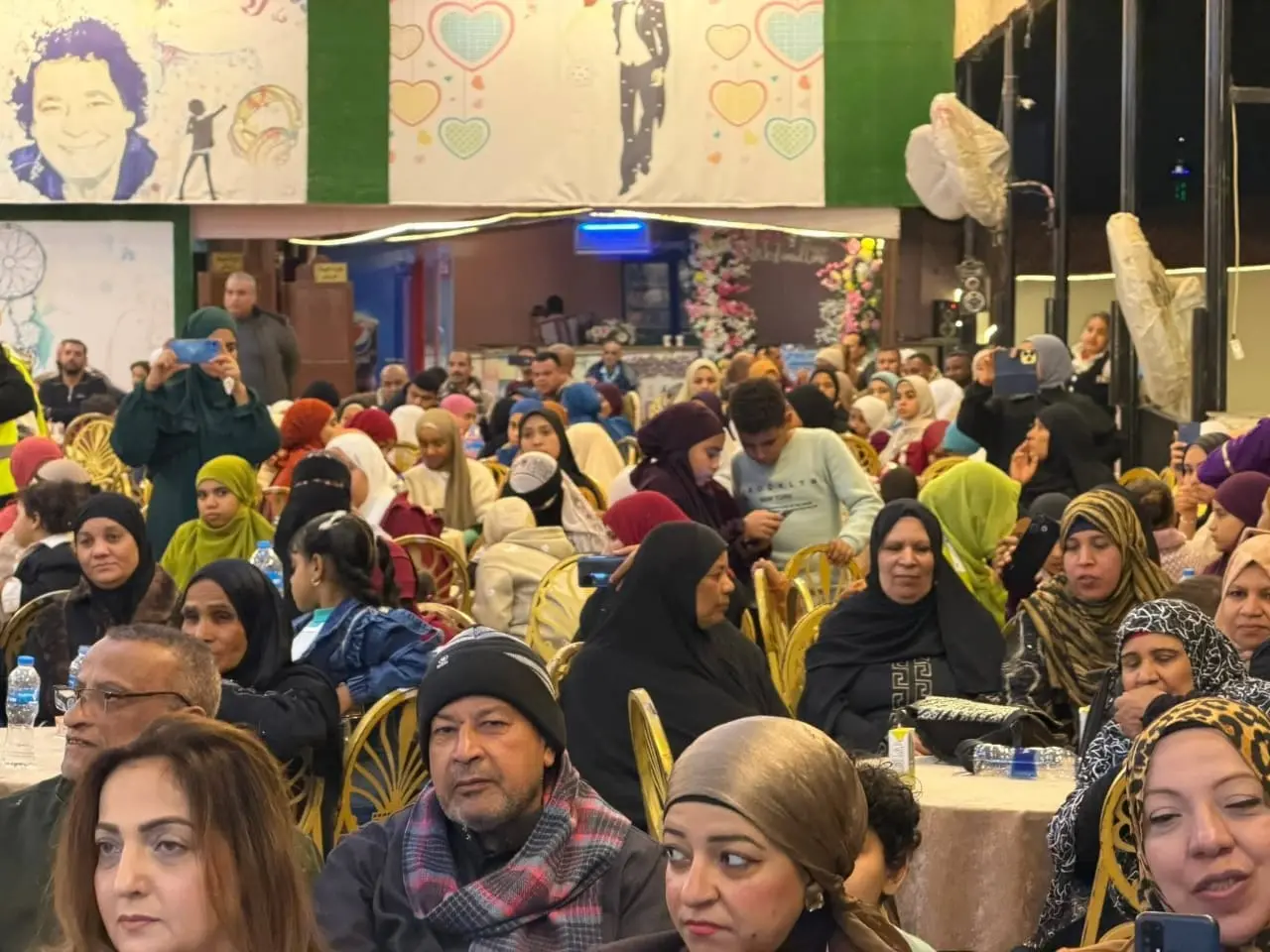 "الشعب الجمهوري" يكرم 100 من حفظة القرآن الكريم في احتفالية رمضانية بنجع حمادي - 1000478785