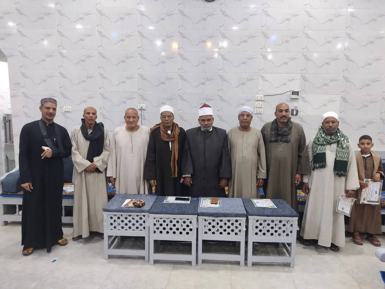 تكريم 135 من حفظة القرآن الكريم في احتفالية كبرى بقرية الحرزات بنقادة - 1000479124