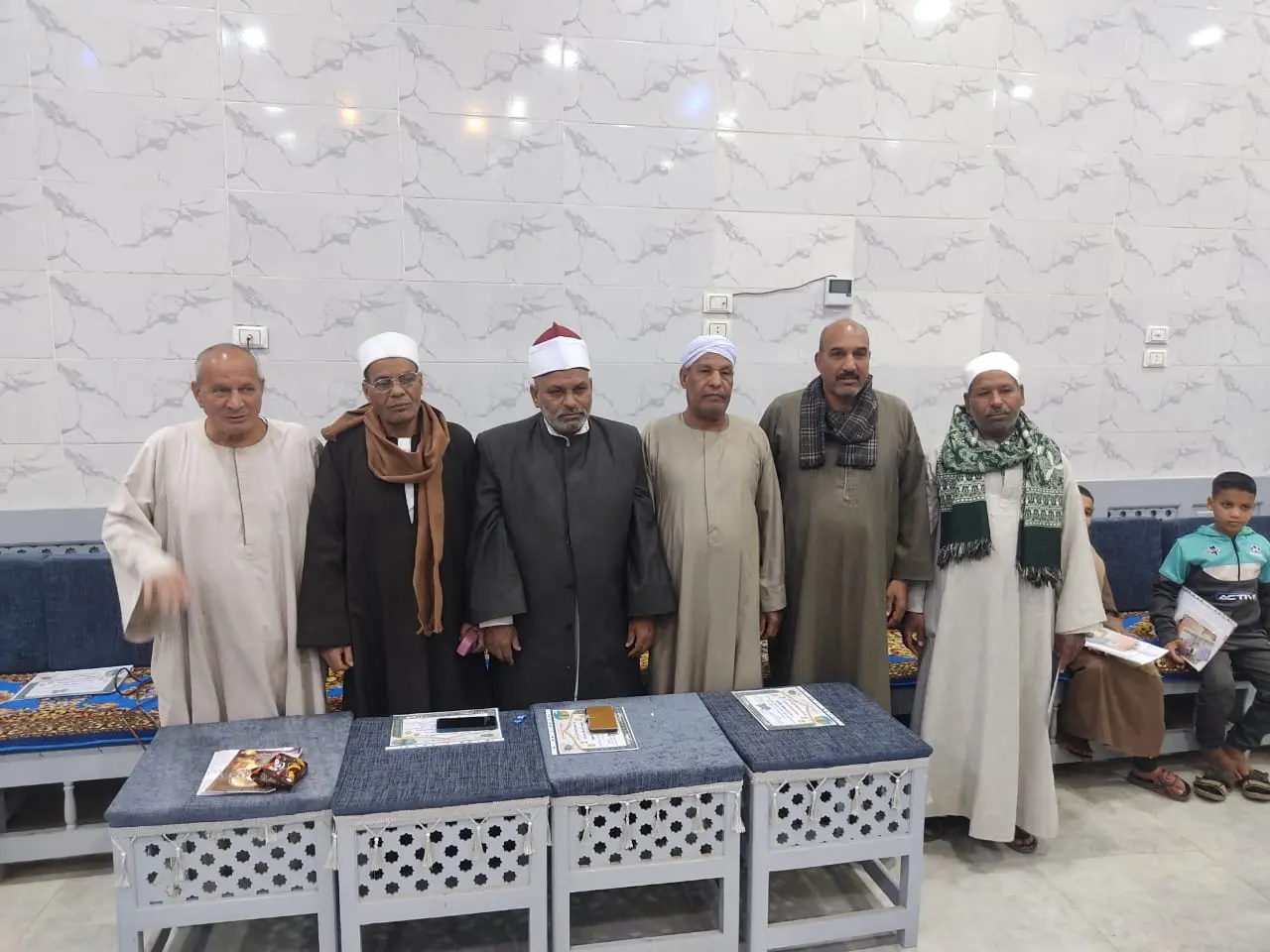 تكريم 135 من حفظة القرآن الكريم في احتفالية كبرى بقرية الحرزات بنقادة - 1000479133
