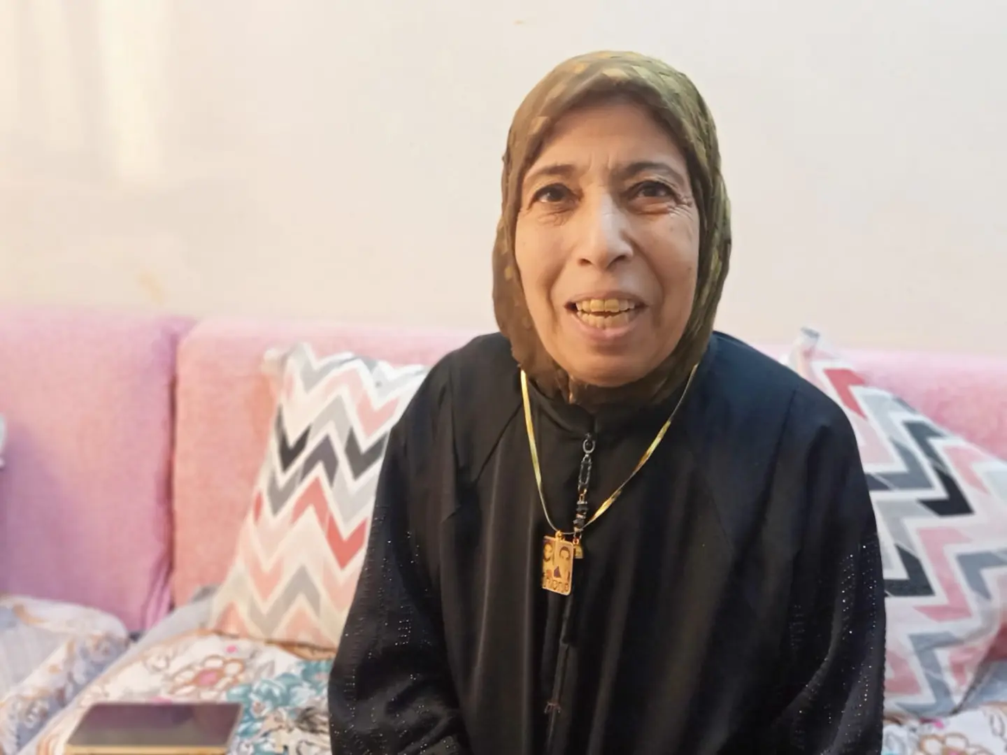 بعد رحلة كفاح امتدت لعقود.. انتصار رمضان «الأم المثالية» في قنا تروي قصة صبر صنعت مستقبل أبنائها