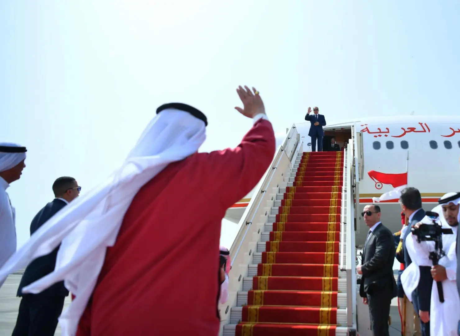 السيسي يؤكد من البحرين والسعودية: أمن الخليج جزء لا يتجزأ من الأمن القومي المصري - 1000486375