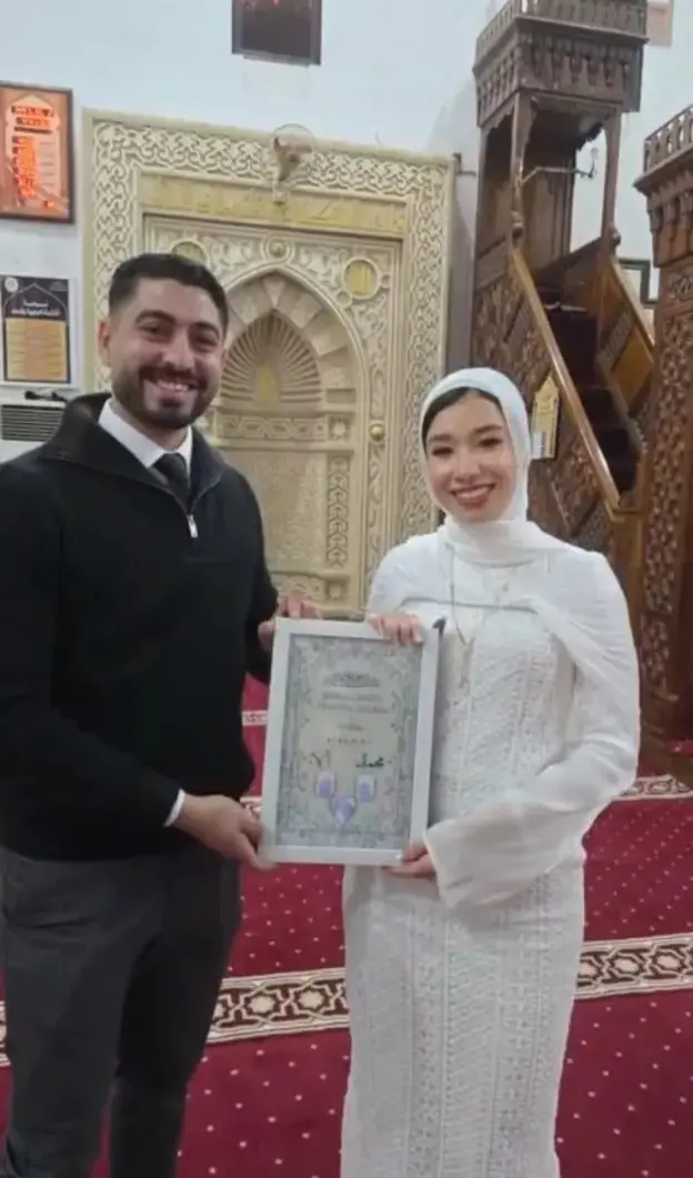 الحاج عبد الله يونس يحتفل بعقد قران كريمته الحسناء الآنسة آلاء - 1000498726