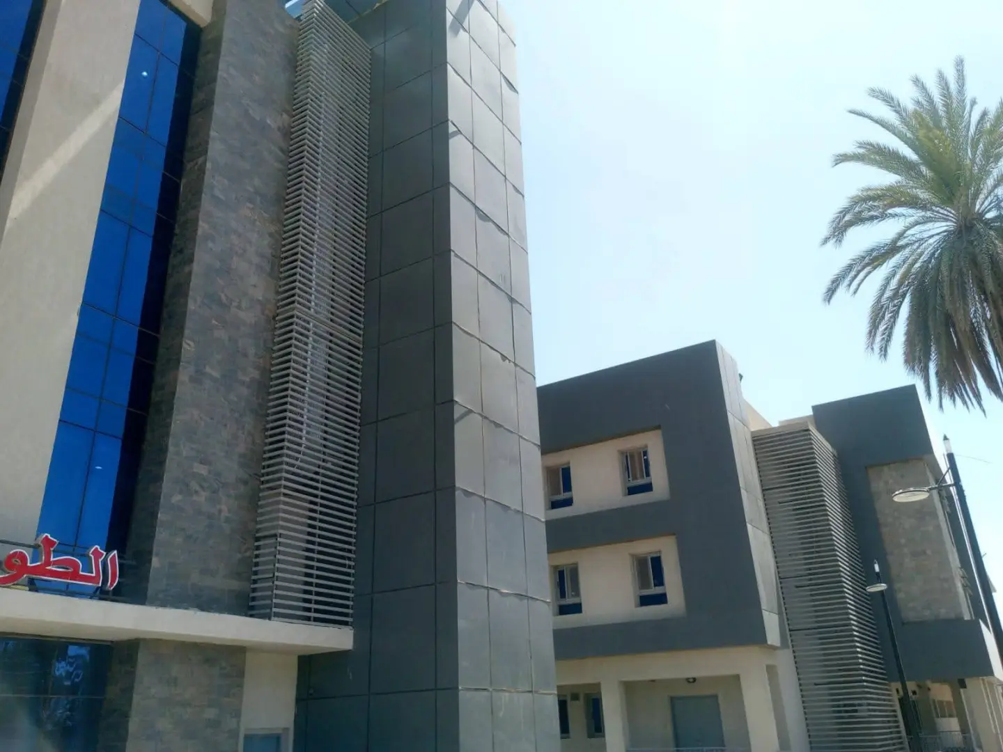 محافظ أسوان يتفقد مشروع تطوير وإحلال وتجديد مستشفى نصر النوبة المركزي - 1000499280