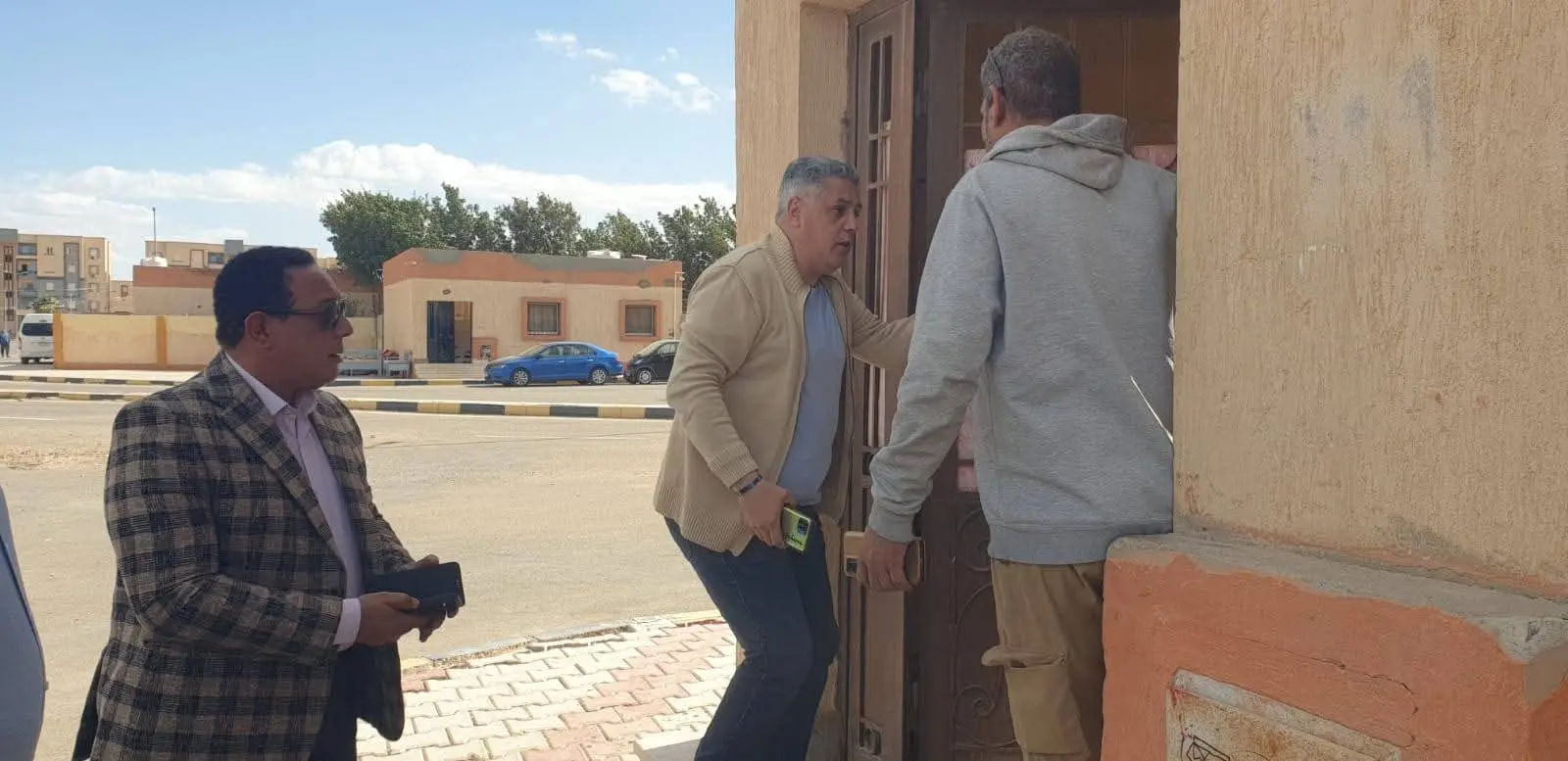 استرداد 3 وحدات سكنية «بديل العشوائيات» بالغردقة بعد استيلاء مواطنين عليها دون وجه حق - 1000501484