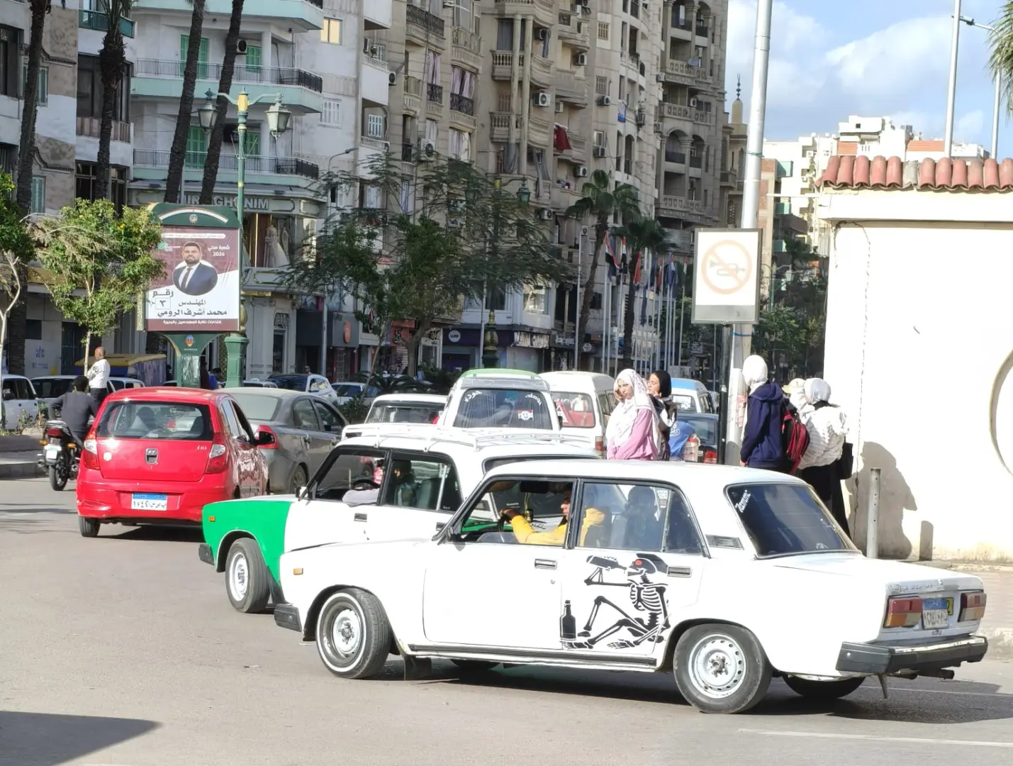 أجرة أعلى وأمان أقل.. فوضى المواصلات في البحيرة بين استغلال السائقين ومعاناة الركاب - 1000505350