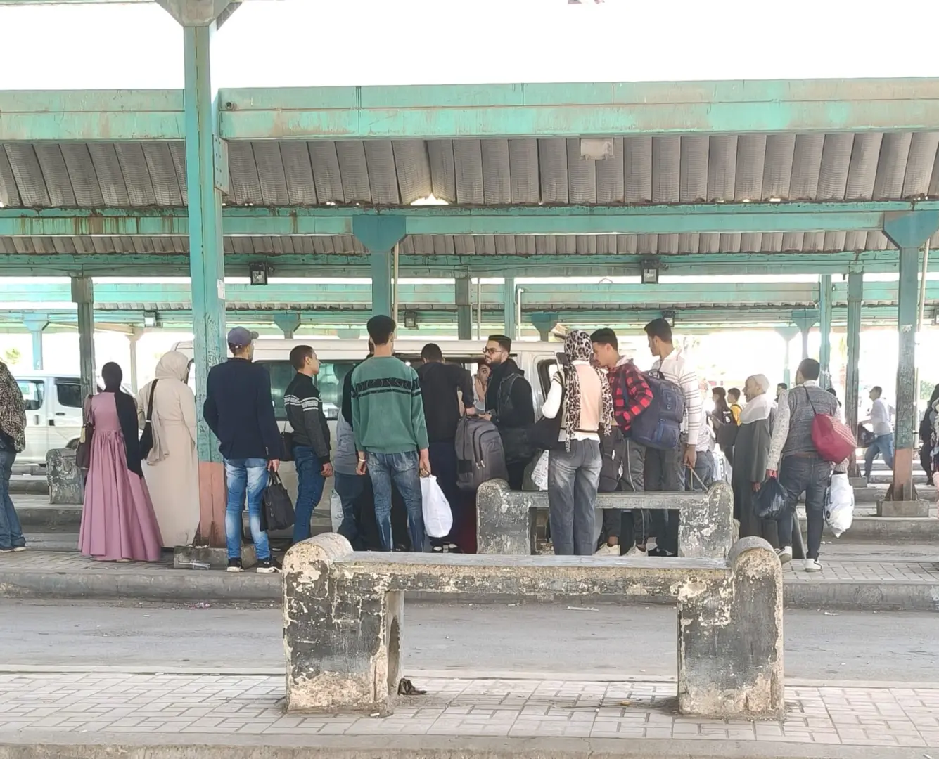 أجرة أعلى وأمان أقل.. فوضى المواصلات في البحيرة بين استغلال السائقين ومعاناة الركاب - 1000505354