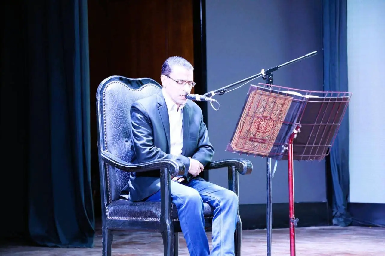 محافظ المنيا يكرم حفظة القرآن من المعلمين خلال فعاليات “محاكاة دولة التلاوة” - 1000505531