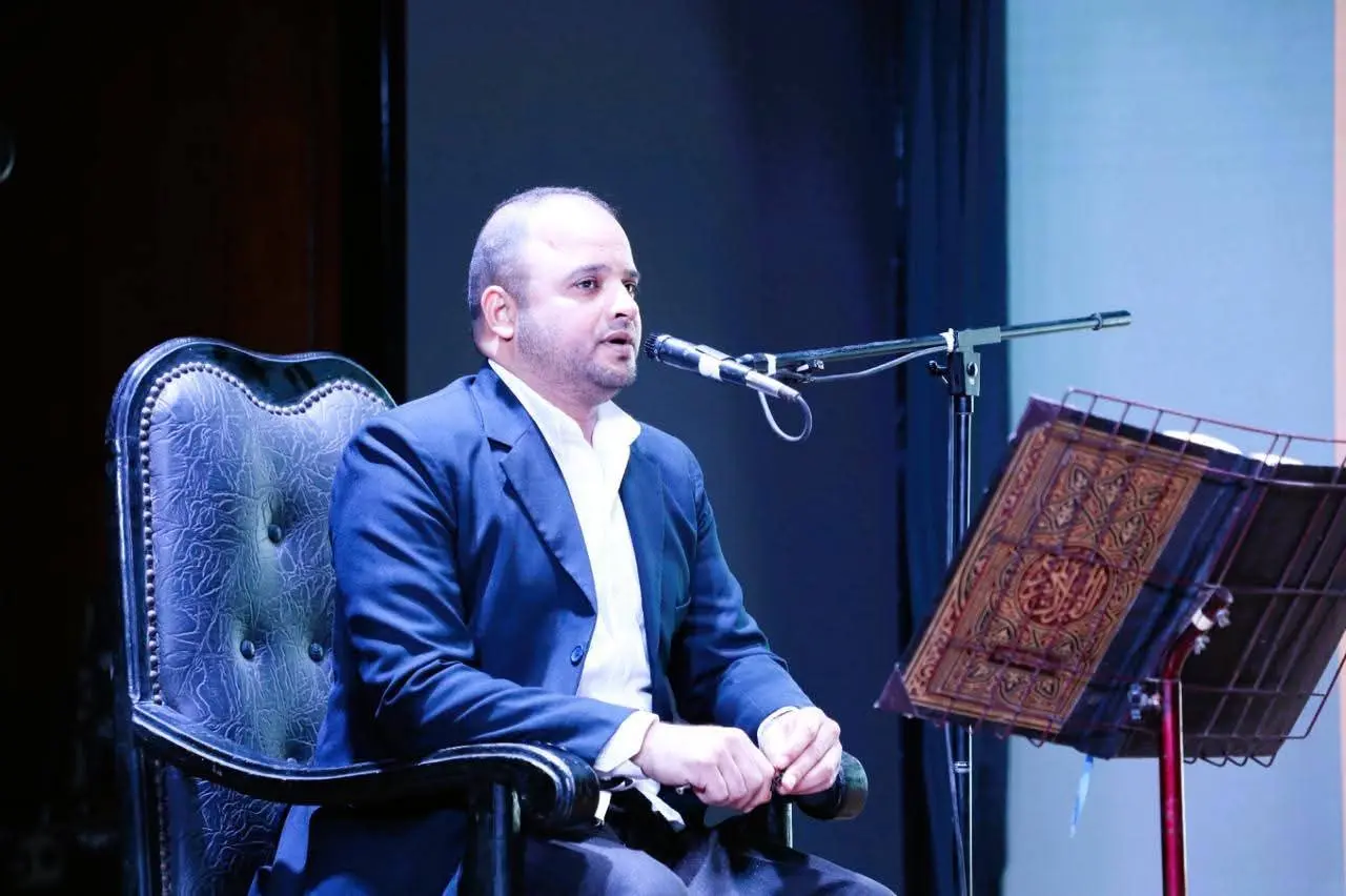 محافظ المنيا يكرم حفظة القرآن من المعلمين خلال فعاليات “محاكاة دولة التلاوة” - 1000505537